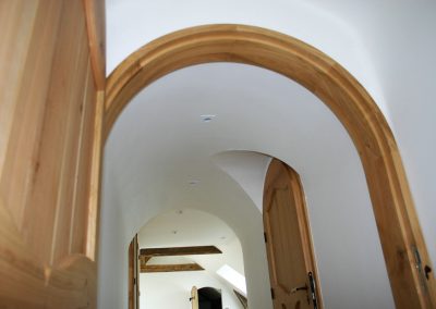 Pose de placo plâtre sur voûte à Vannes